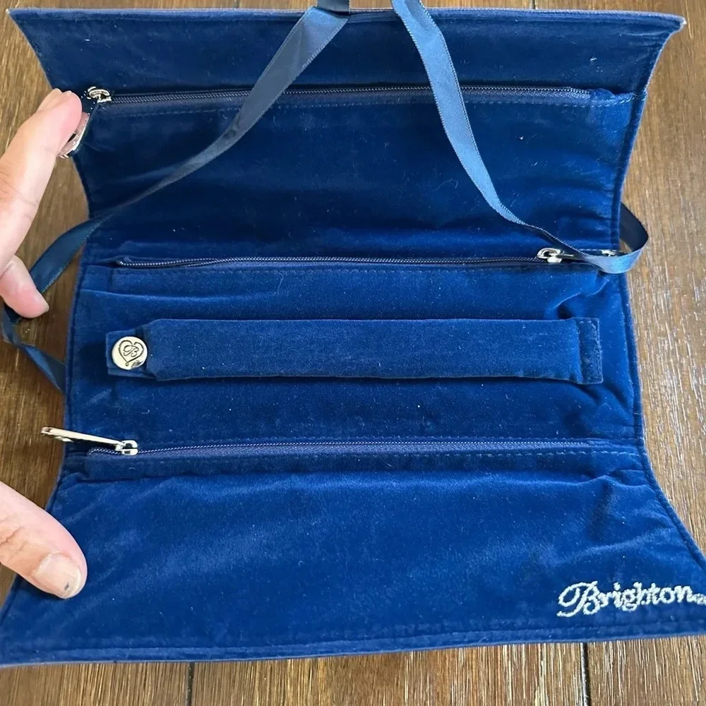 NWOT Brighton jewelry roll travel bag